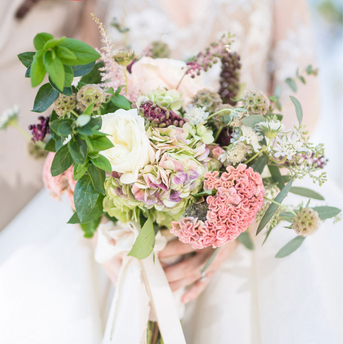 Morbido & Femminile Bouquet da Sposa Invernale