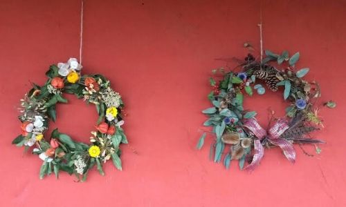 5. Corona di fiori di Natale