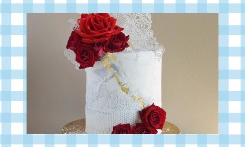1.Torta al fondente di rose rosse