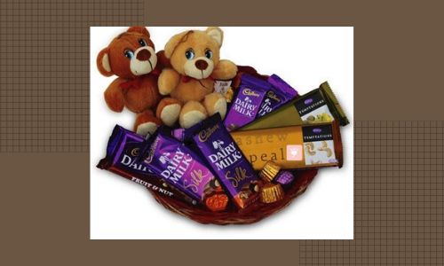 6. Cesto di peluche al cioccolato