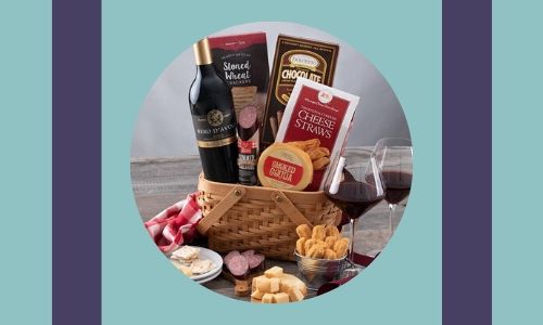 1. Cesto regalo da vino gourmet