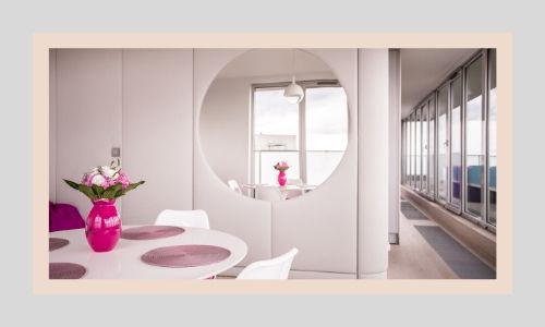 2. Sala da pranzo Disposizione floreale