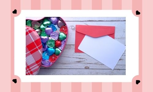 2. Scatola di cioccolatini con messaggio d'amore