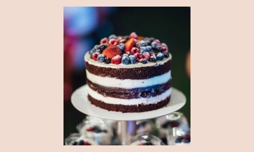 3. Torta nuda ai frutti di bosco