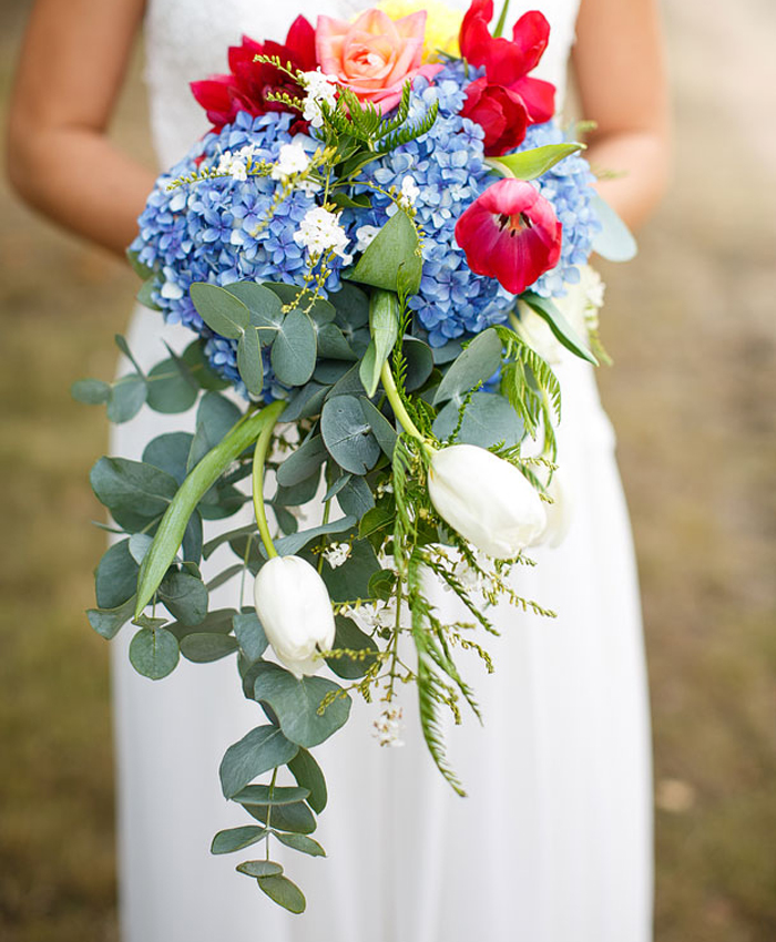 Grassetto & Vibrante Bouquet da Sposa Invernale